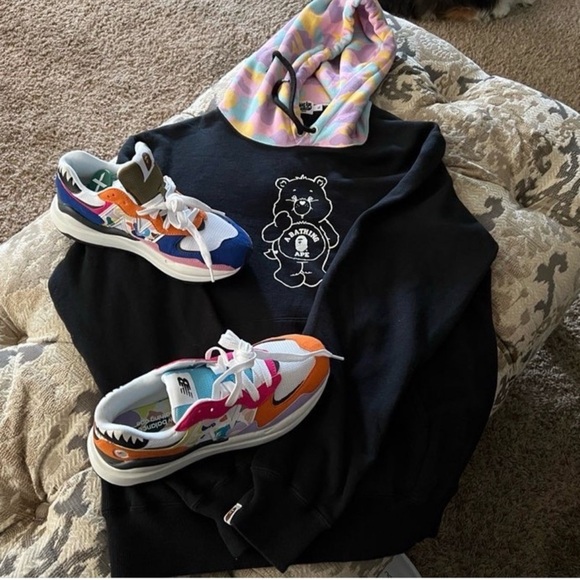 Bape x Care bear hoodie 🔥 New balance x Bape collab.💧 - Picture 1 of 4